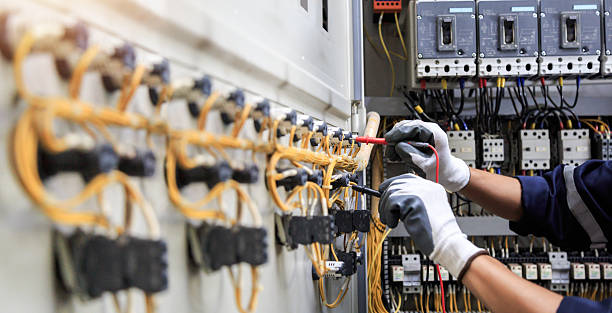Professional Electrical Inspection technician working in Raymond, IL